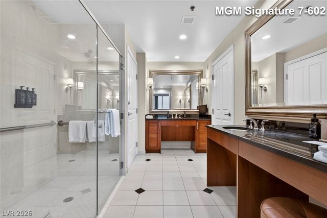 145 East Harmon Avenue 702, Las Vegas, NV 89109