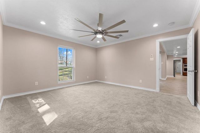 420 E Lake Drive, Livingston, TX 77351