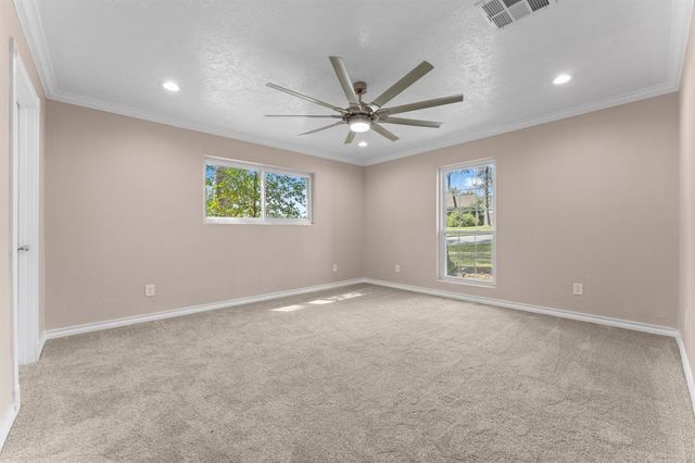 420 E Lake Drive, Livingston, TX 77351
