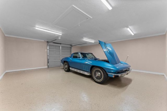 420 E Lake Drive, Livingston, TX 77351
