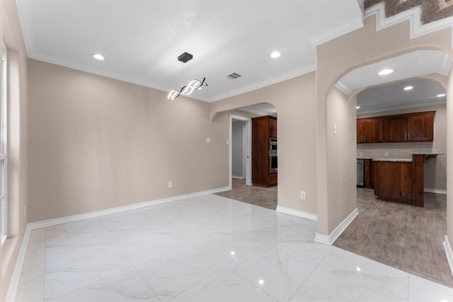 420 E Lake Drive, Livingston, TX 77351