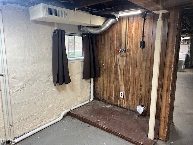 1780 Blosser Lane, Follansbee, WV 26037