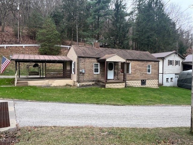 1780 Blosser Lane, Follansbee, WV 26037