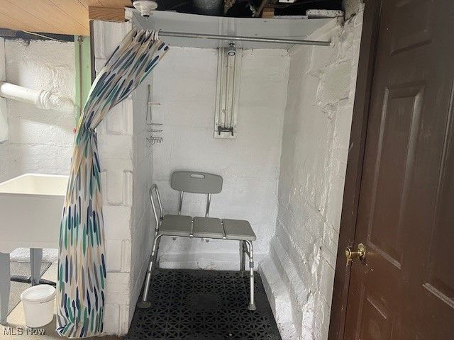 1780 Blosser Lane, Follansbee, WV 26037