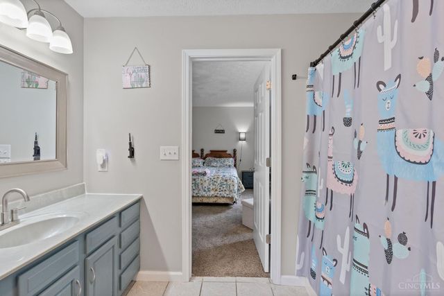 129 Vaughn Avenue, Hillsboro, OH 45133