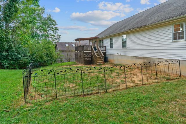 129 Vaughn Avenue, Hillsboro, OH 45133