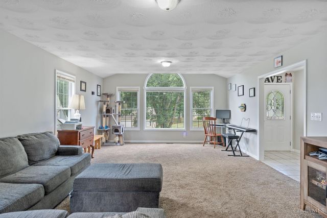 129 Vaughn Avenue, Hillsboro, OH 45133