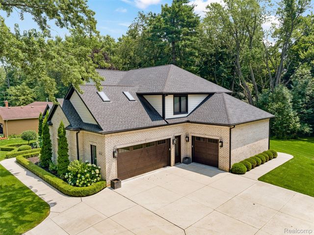29135 SCOTTEN Street, Farmington Hills, MI 48336