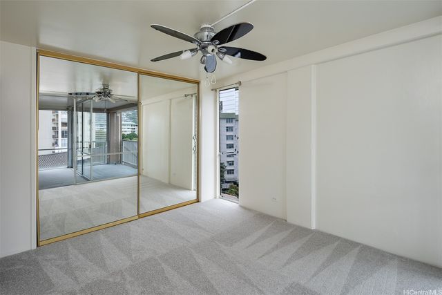 1617 Keeaumoku Street 704, Honolulu, HI 96822