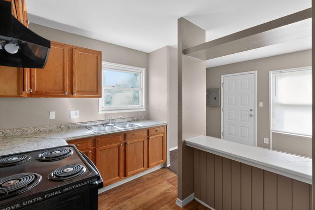 7399 Wollam Avenue, Reynoldsburg, OH 43068