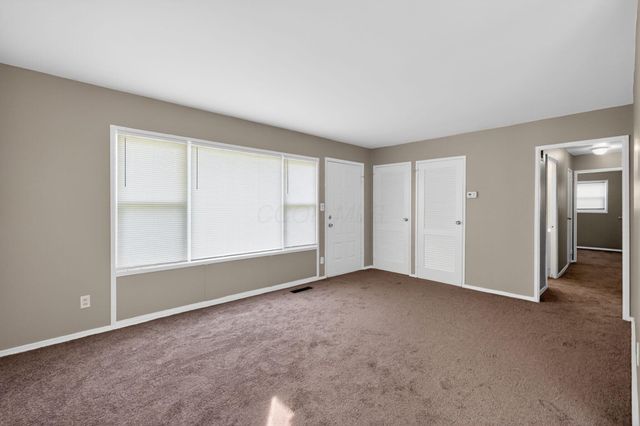 7399 Wollam Avenue, Reynoldsburg, OH 43068