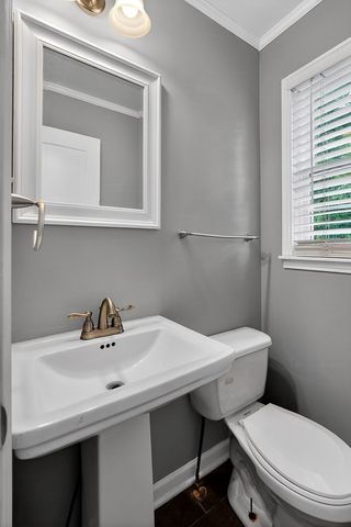 1281 Winterhill Dr, Cookeville, TN 38501