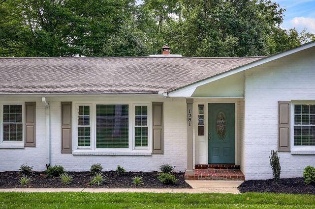 1281 Winterhill Dr, Cookeville, TN 38501