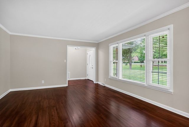 1281 Winterhill Dr, Cookeville, TN 38501