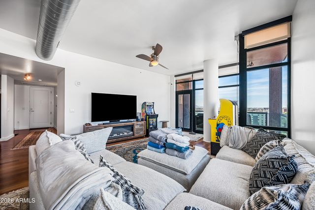 310 S 4TH Street 905, Phoenix, AZ 85004