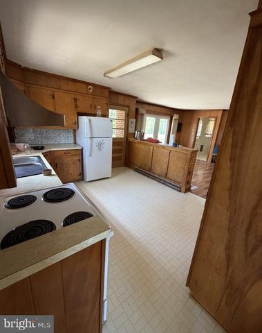 14032 KINGS HIGHWAY, Montross, VA 22520