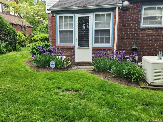 35 Hanson Place, Malverne, NY 11565