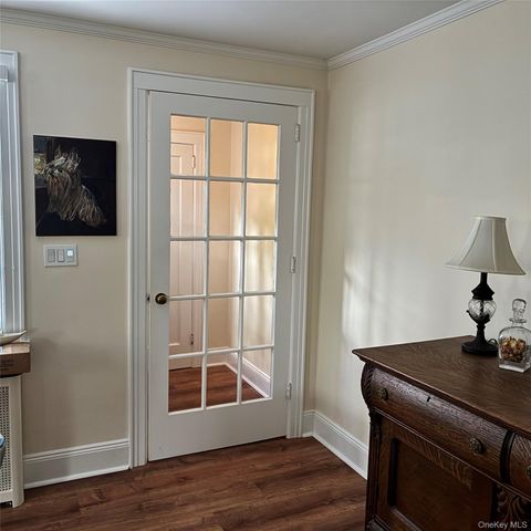 35 Hanson Place, Malverne, NY 11565