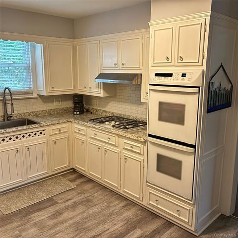 35 Hanson Place, Malverne, NY 11565