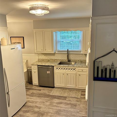 35 Hanson Place, Malverne, NY 11565