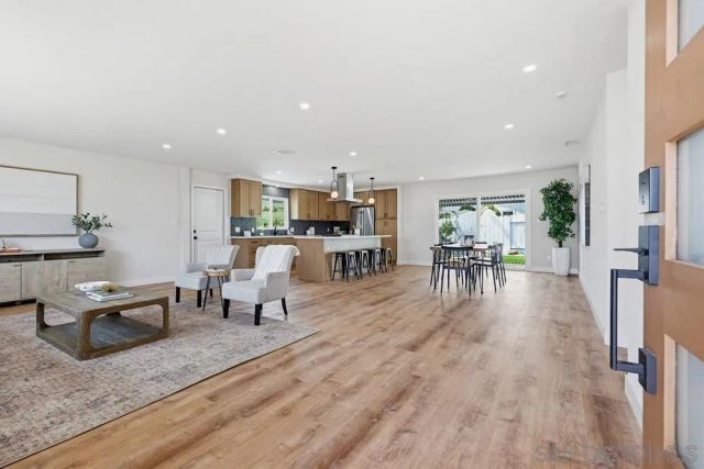 12804 Carriage, Poway, CA 92064