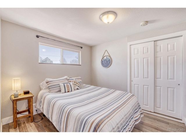 1070 Urban St, Lakewood, CO 80401