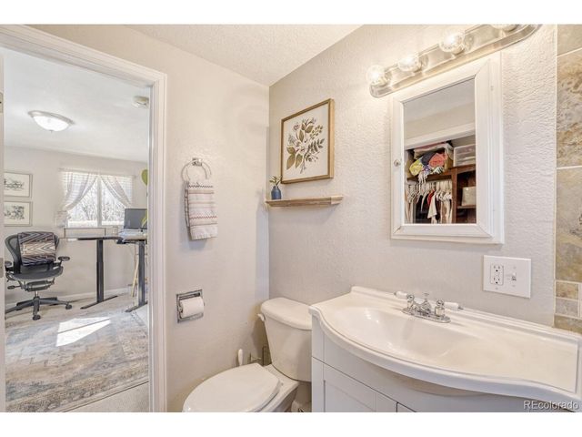 1070 Urban St, Lakewood, CO 80401