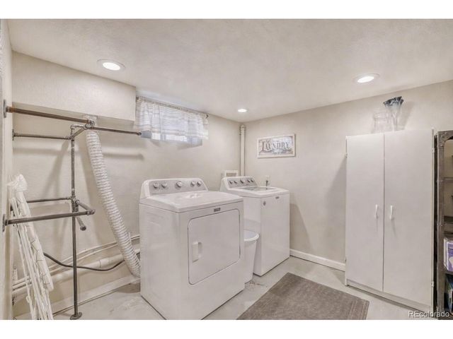 1070 Urban St, Lakewood, CO 80401