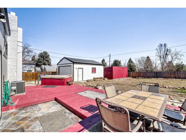 1070 Urban St, Lakewood, CO 80401
