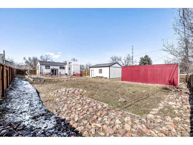 1070 Urban St, Lakewood, CO 80401