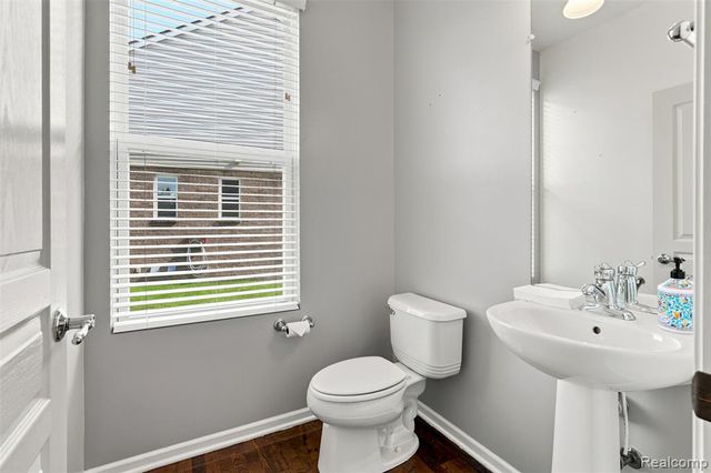 49894 Bloomsbury Lane, Macomb, MI 48044