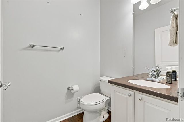 49894 Bloomsbury Lane, Macomb, MI 48044