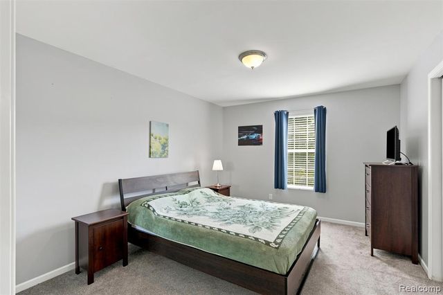 49894 Bloomsbury Lane, Macomb, MI 48044