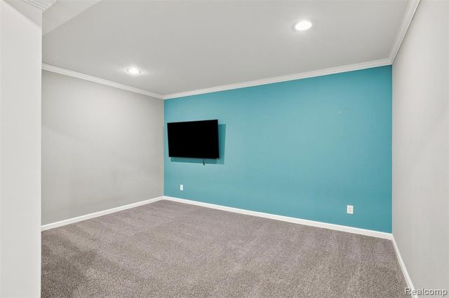 49894 Bloomsbury Lane, Macomb, MI 48044