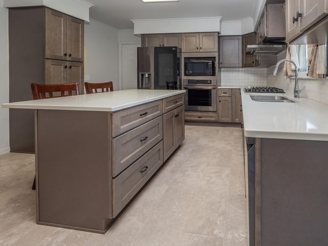 48316 County Road 384, Grand Junction, MI 49056