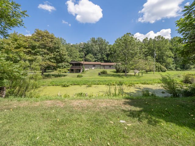 48316 County Road 384, Grand Junction, MI 49056