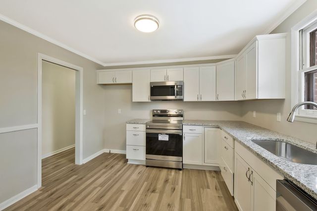 415 Bonnawood Dr, Hermitage, TN 37076