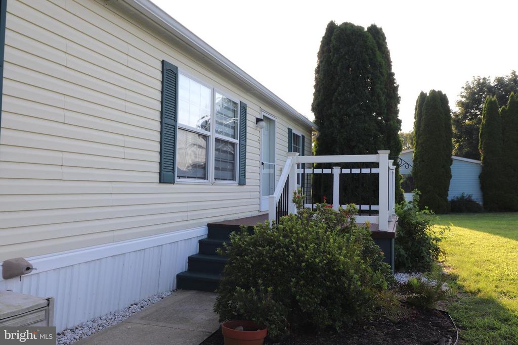 109 FALCON CT, Lancaster, PA 17603