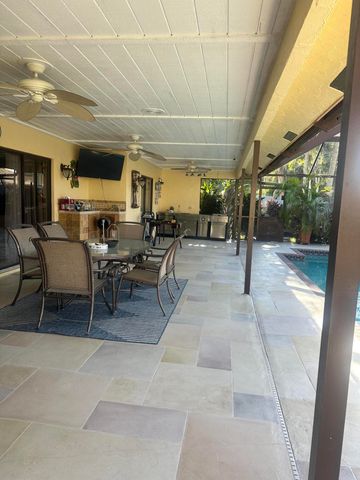 14581 Stirrup Lane, Wellington, FL 33414