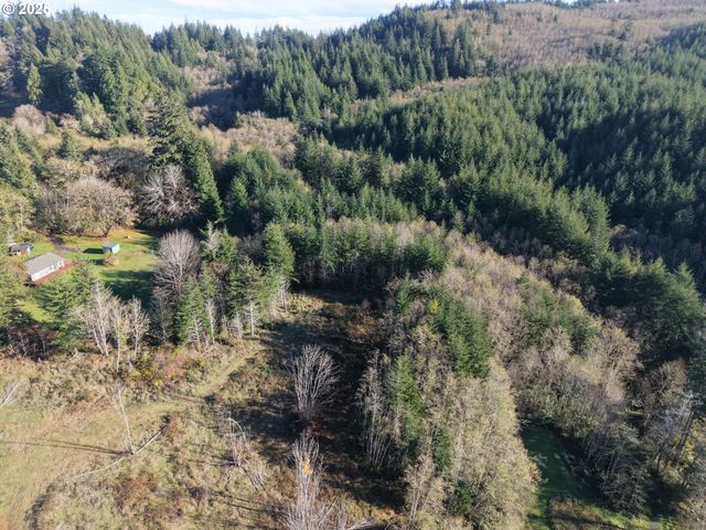 18 Pierson 1420, Coos Bay, OR 97420