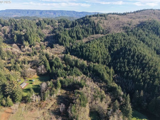 18 Pierson 1420, Coos Bay, OR 97420