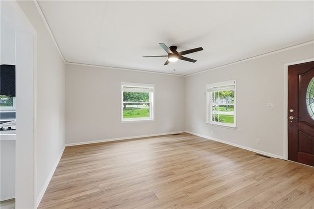 412 E H Street, Russellville, AR 72801