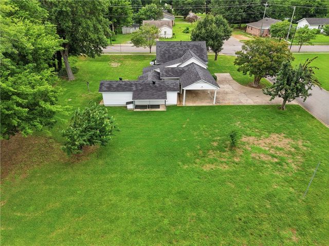 412 E H Street, Russellville, AR 72801