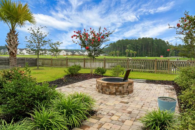 199 Country Gate Lane, Summerville, SC 29485