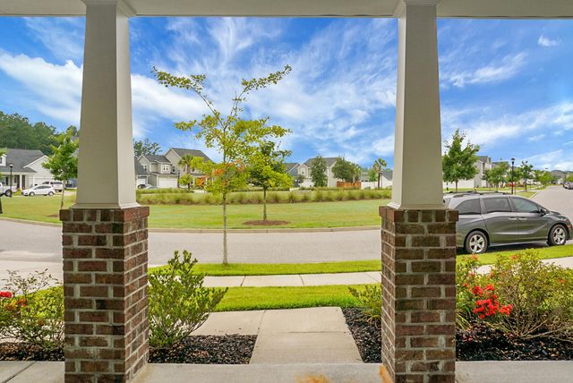 199 Country Gate Lane, Summerville, SC 29485