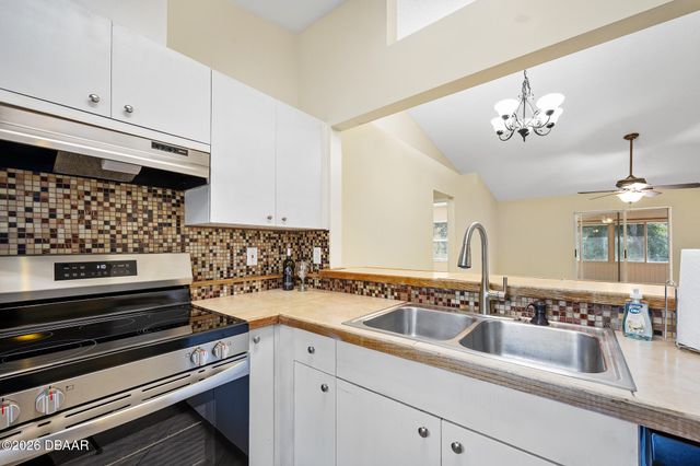 84 Raemoor Drive, Palm Coast, FL 32164