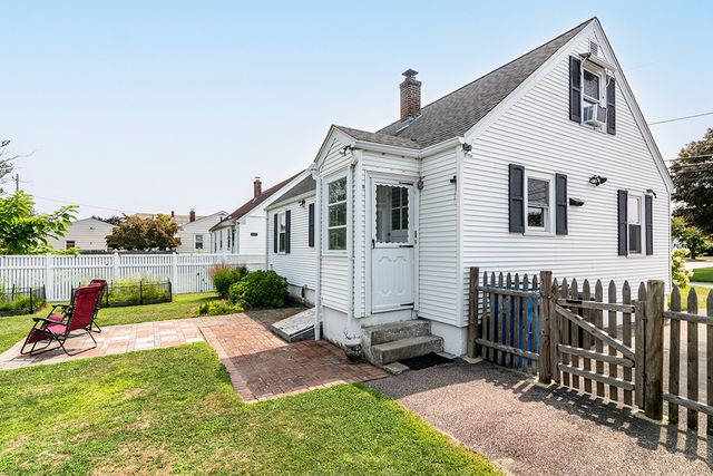 76 Burbank Street, Cranston, RI 02910