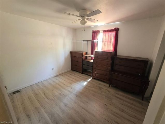 518 Jacaranda PKWY E, Cape Coral, FL 33909