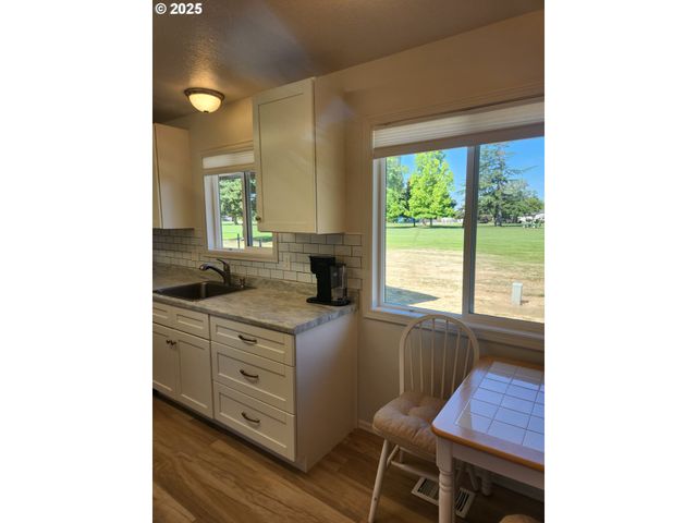 1255 PRINCETON Rd, Woodburn, OR 97071