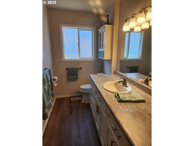1255 PRINCETON Rd, Woodburn, OR 97071